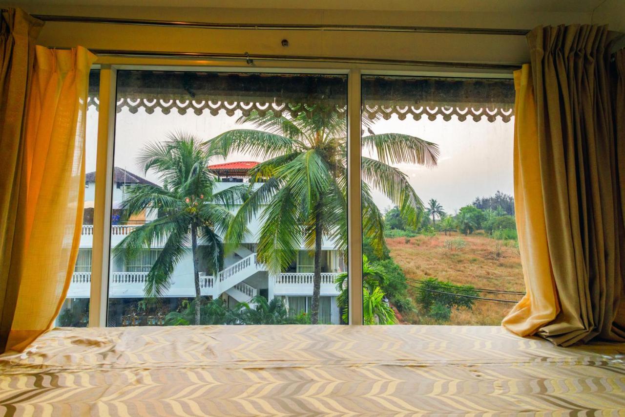 La Vaiencia Beach Resort Morjim Exterior foto